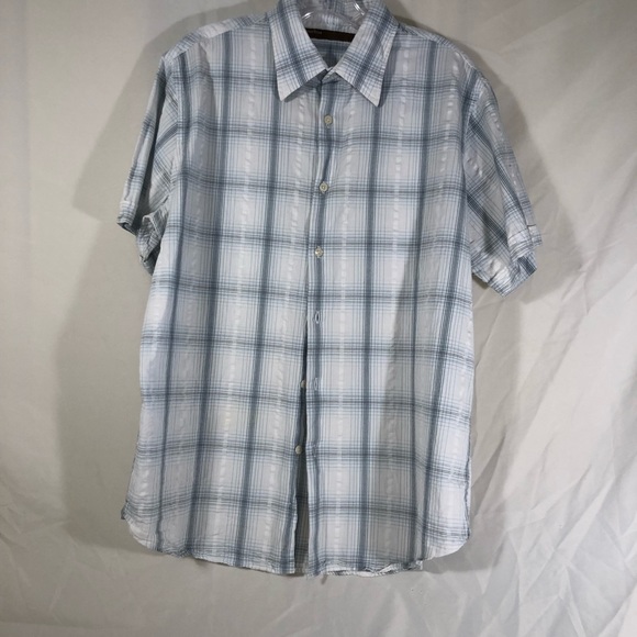 Two Perry Ellis short sleeve shirts size L - Picture 2 of 8